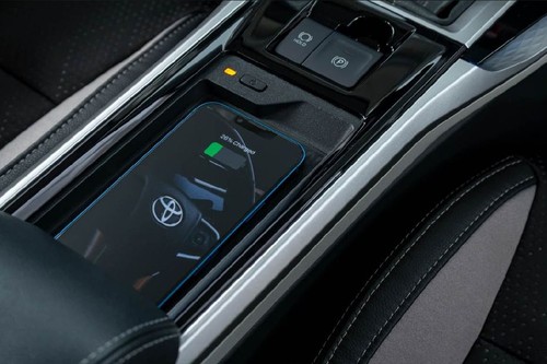 Power Accessories Outlet View of Toyota Veloz