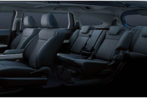 Toyota Veloz Rd Row Seat