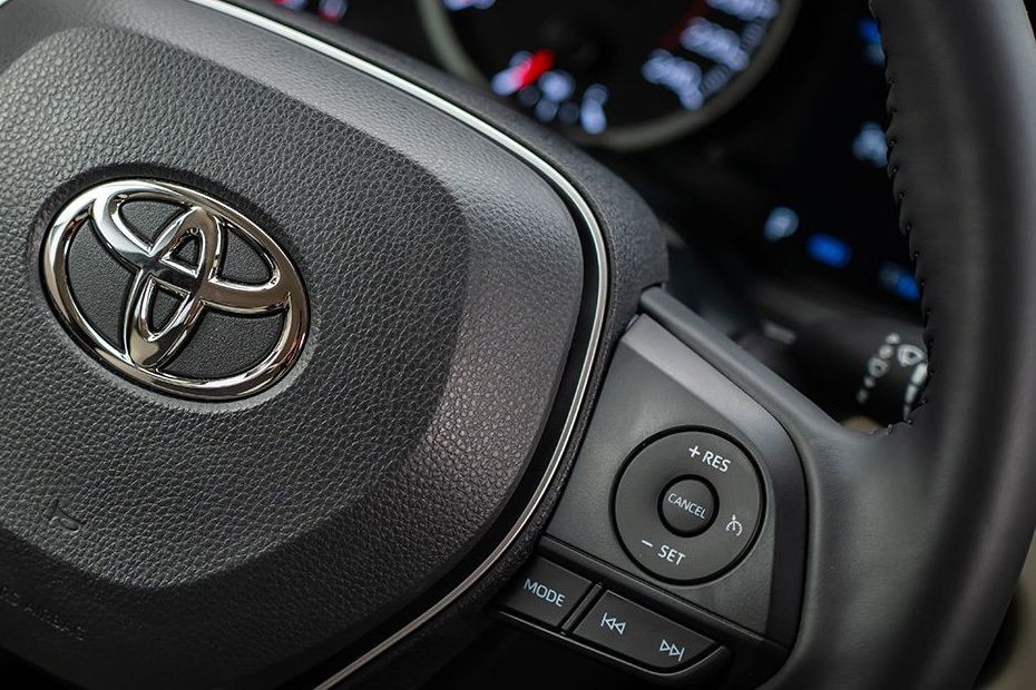 Toyota Corolla Hybrid Multi Function Steering in UAE