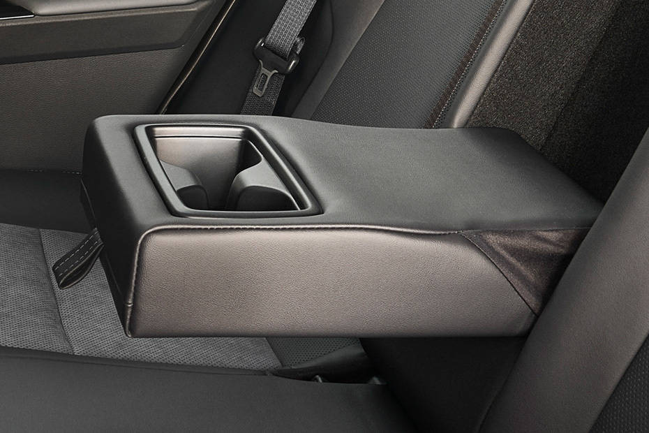 RAV 4 2026 Armrest Rear RAV 4 2026 Armrest Rear