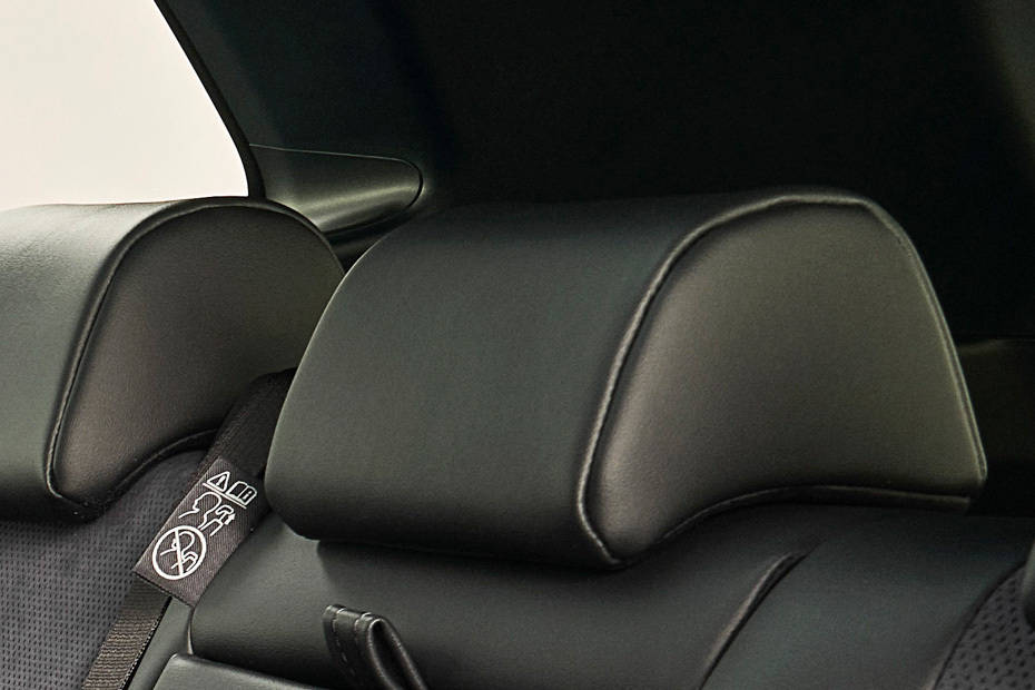 RAV 4 2026 Rear Seat Head rest RAV 4 2026 Rear Seat Head rest