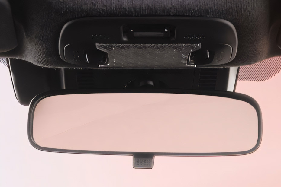 Aygo X Courtesy Lamps in UAE