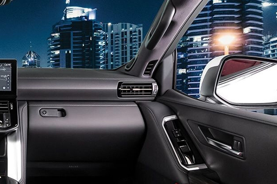Land Cruiser Hybrid Front Side Ac Vents in UAE