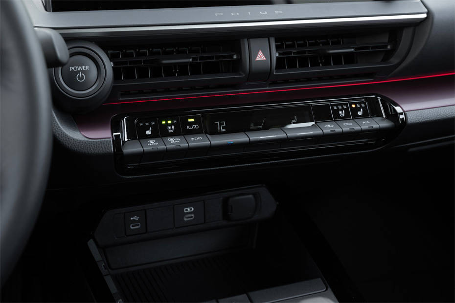 Front AC Controls of Toyota Prius Front AC Controls of Toyota Prius