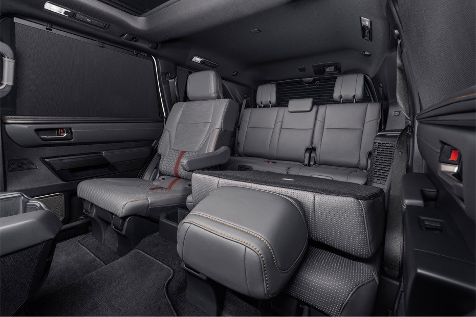 Folding Seats of Toyota Sequoia Folding Seats of Toyota Sequoia