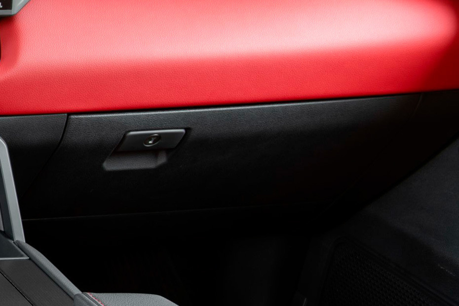 Toyota Sequoia Glove Box in UAE