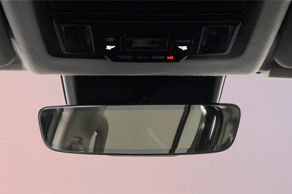 Hilux BEV Courtesy Lamps in UAE