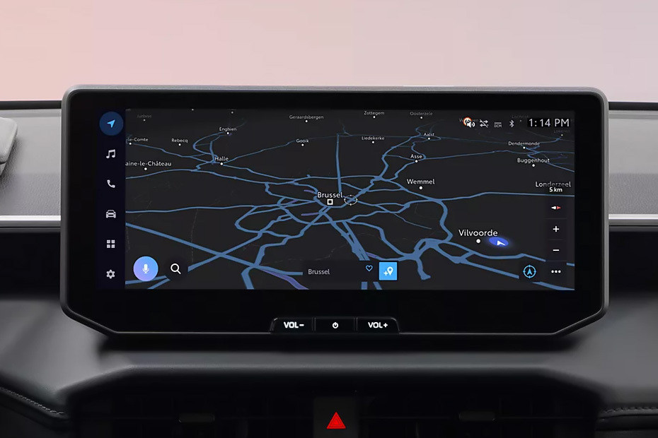Hilux BEV gps navigator in UAE