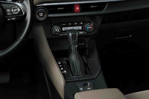 Toyota Yaris Sedan Gear Shifter