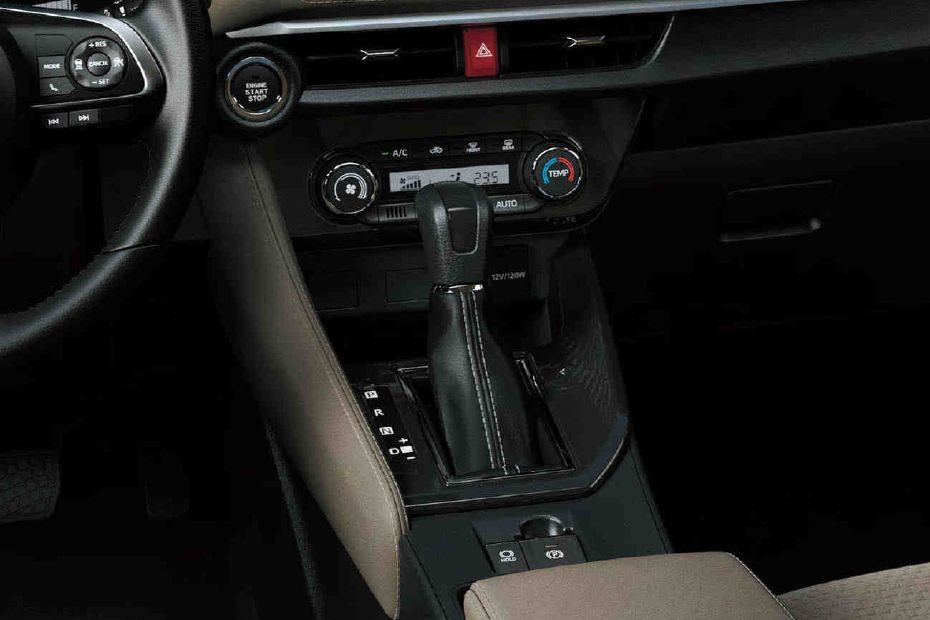Toyota Yaris Sedan Gear Shifter in UAE