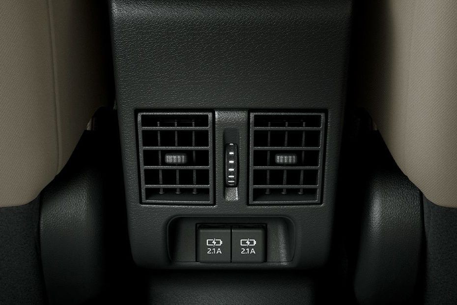 Yaris Sedan Rear AC Controls in UAE
