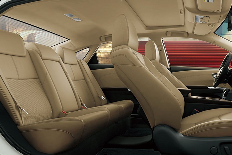 Toyota Avalon (2012-2021) Rd Row Seat in UAE