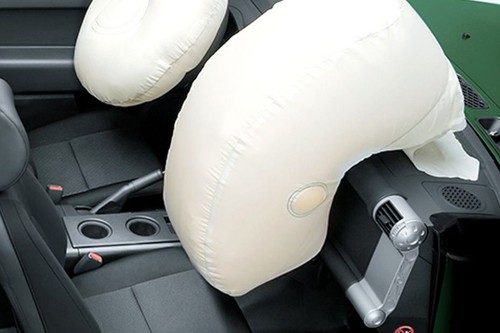 Toyota FJ Cruiser AirBags View