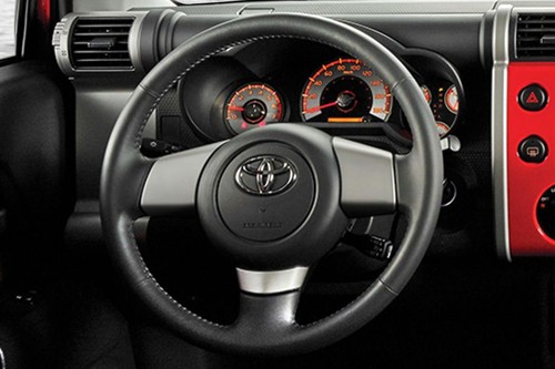 Toyota FJ Cruiser Steering Wheel