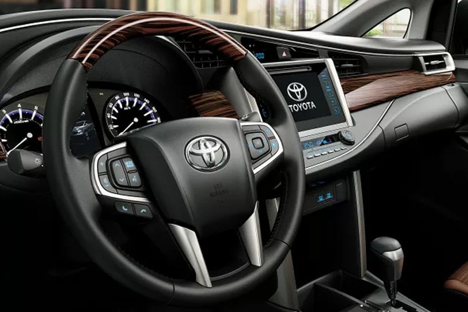 Toyota Innova Steering Wheel in UAE