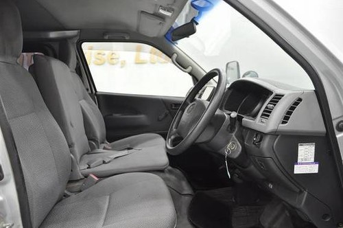 Hiace 3 Door PV Front Seats