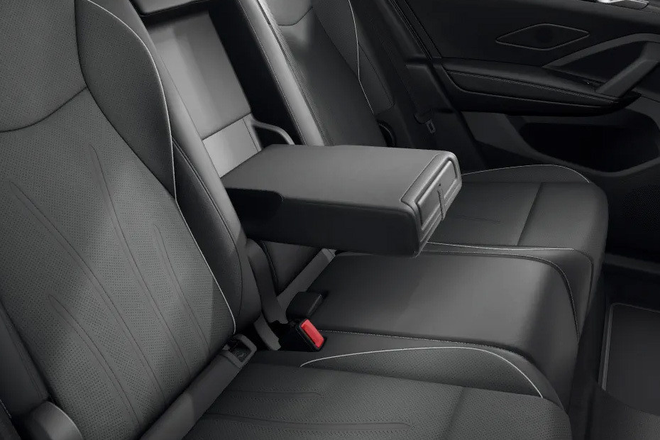 Tiguan Armrest Rear