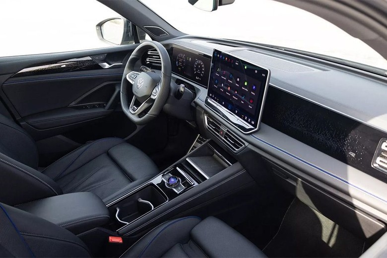 Dashboard View of Tiguan