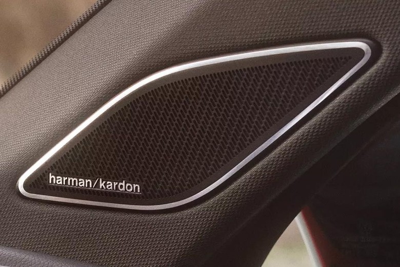 Speakers View of Volkswagen Tiguan