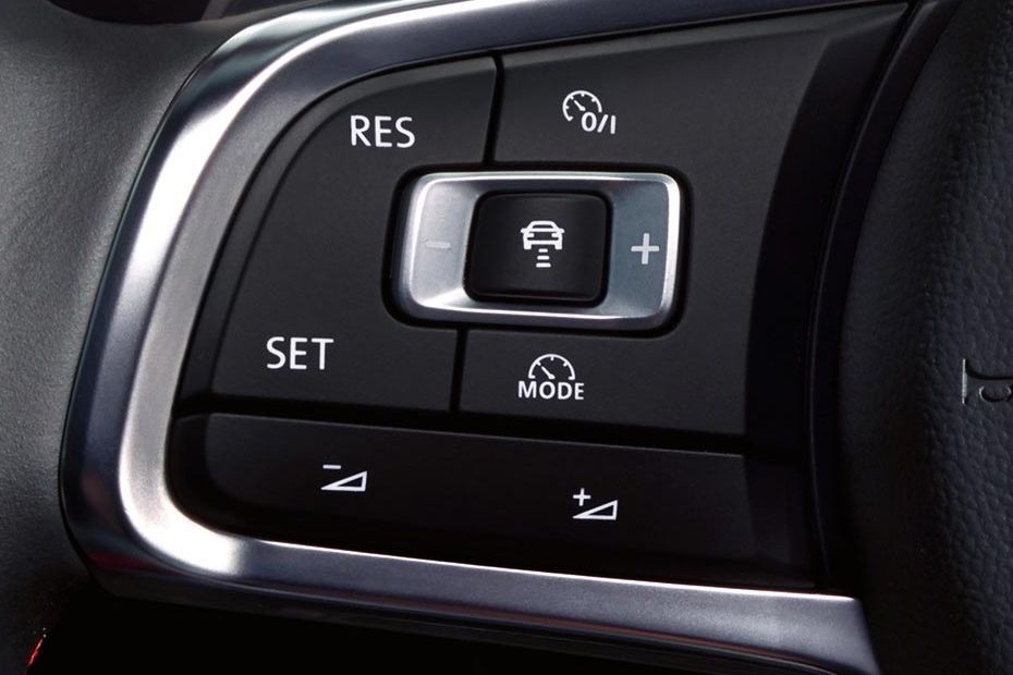 Volkswagen Golf TDI Multi Function Steering in UAE