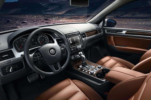 Dashboard View of Touareg (2012-2021)