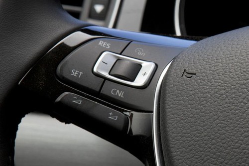 Volkswagen Jetta (2019-2023) Multi Function Steering