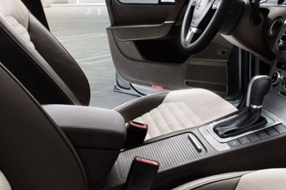 Passat (2012-2021) Front Center Divider in UAE