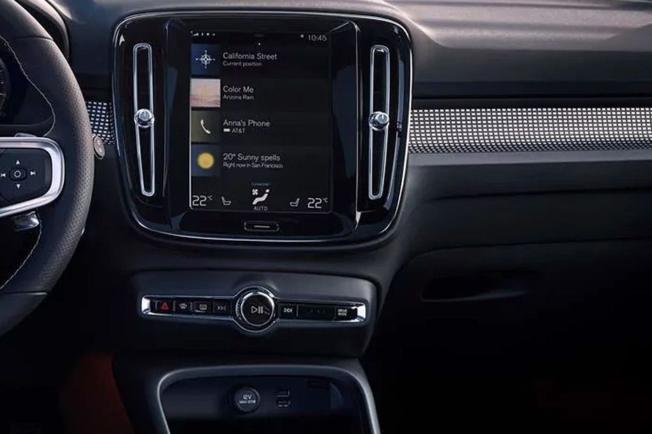 XC40 (2018-2022) Center Console in UAE