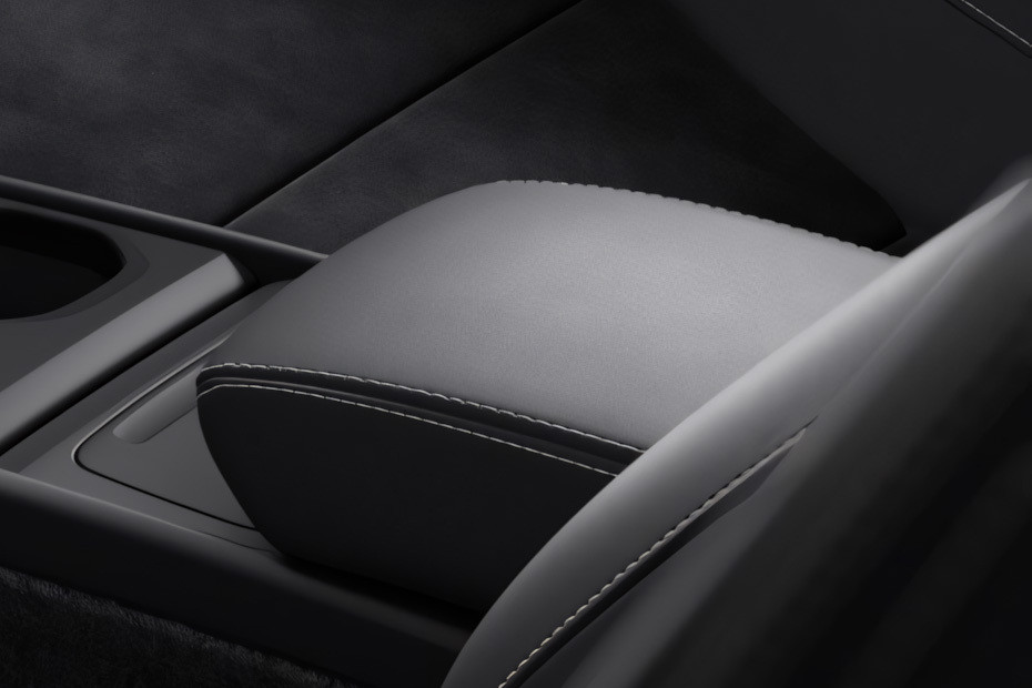 XC40 Front Center Divider XC40 Front Center Divider