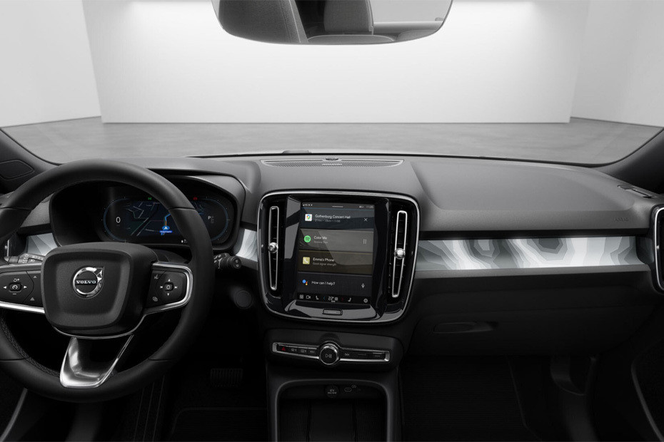 Dashboard View of XC40 Recharge Dashboard View of XC40 Recharge