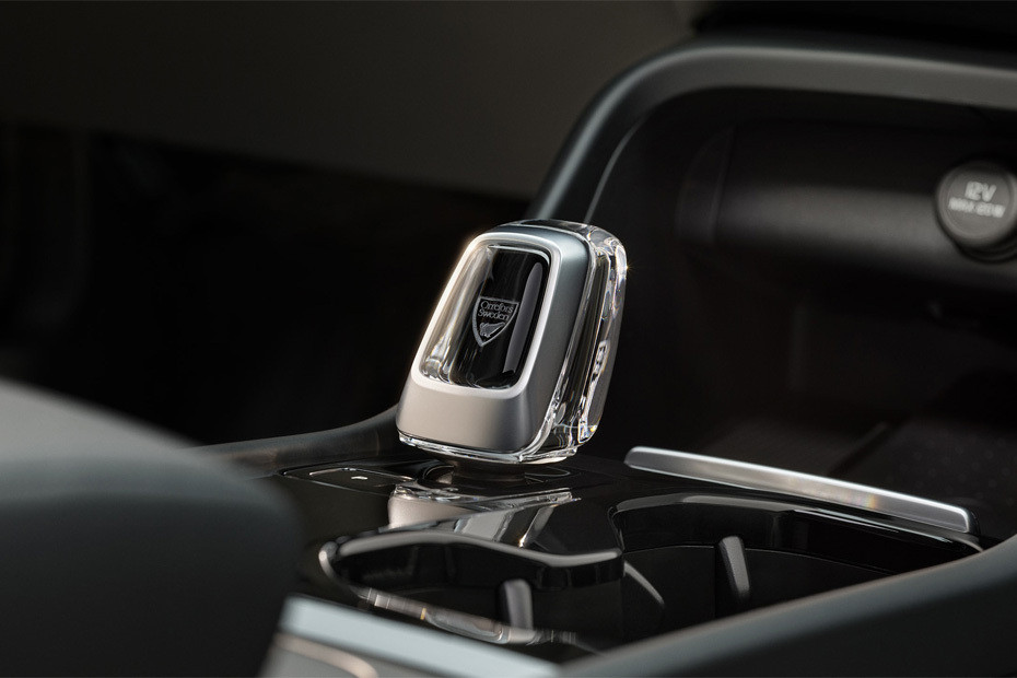 Volvo XC40 Recharge Gear Shifter Volvo XC40 Recharge Gear Shifter