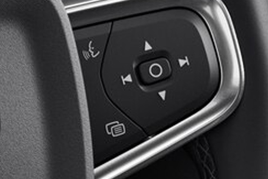 Volvo C40 Recharge Multi Function Steering Volvo C40 Recharge Multi Function Steering
