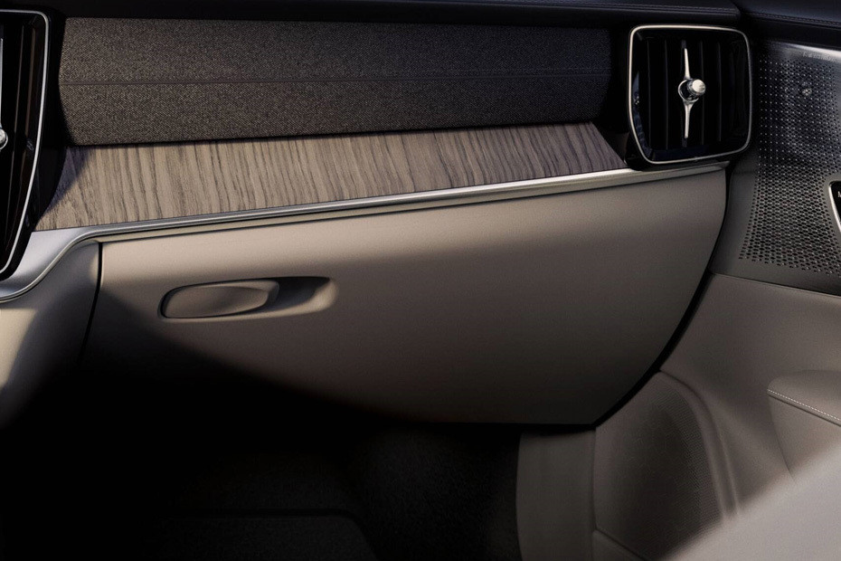 Volvo S90 2026 Glove Box in UAE