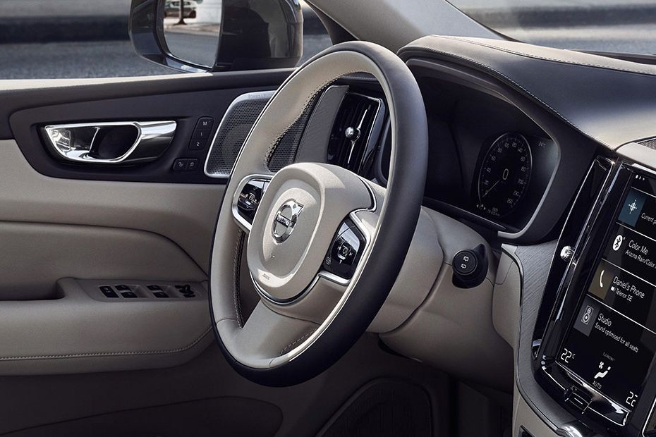 Volvo XC60 (2022-2022) Steering Wheel in UAE