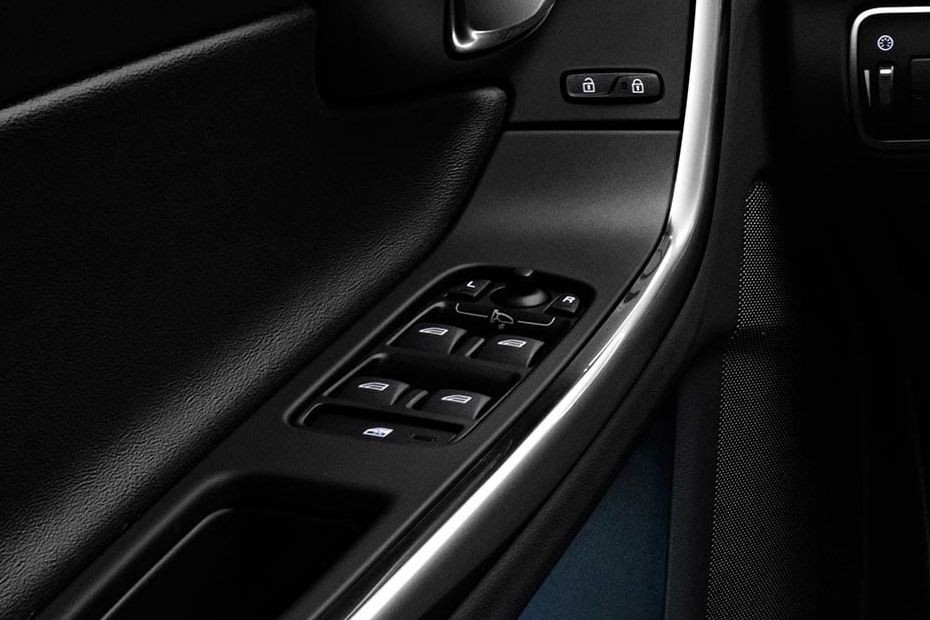 Volvo S60 (2021-2023) Drivers Side In Side Door Controls in UAE