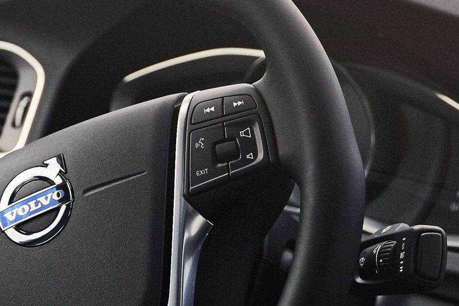 Volvo S60 (2021-2023) Multi Function Steering in UAE