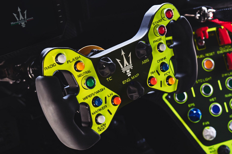 Maserati GT2 Steering Wheel