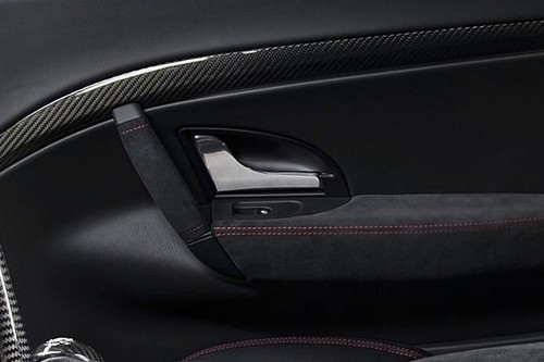 door handle interior of Maserati GranTurismo (2012-2021)