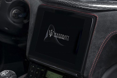 GranTurismo (2012-2021) touch screen