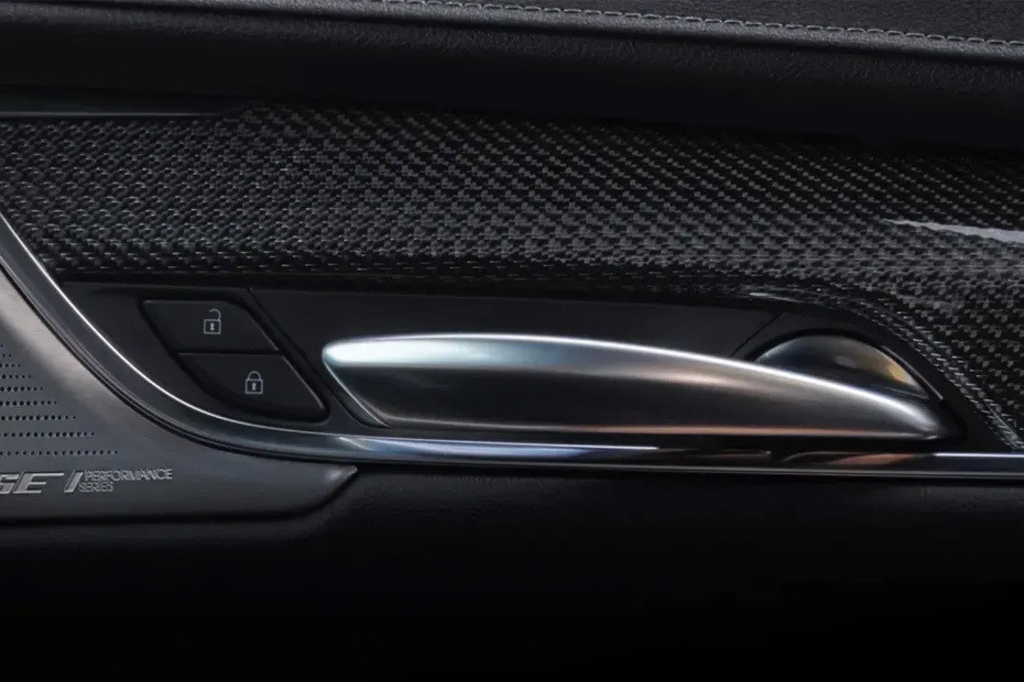 door handle interior of Cadillac XT5 in UAE