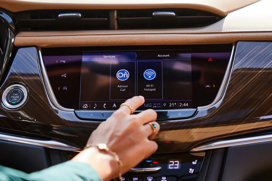 XT5 touch screen in UAE