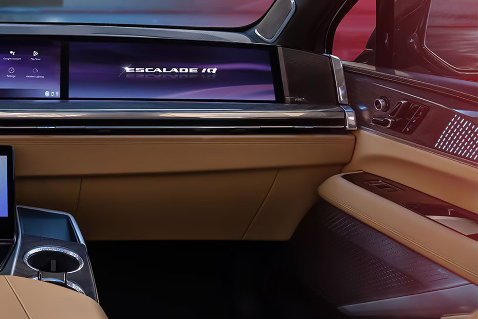 Cadillac ESCALADE IQ Passengers View