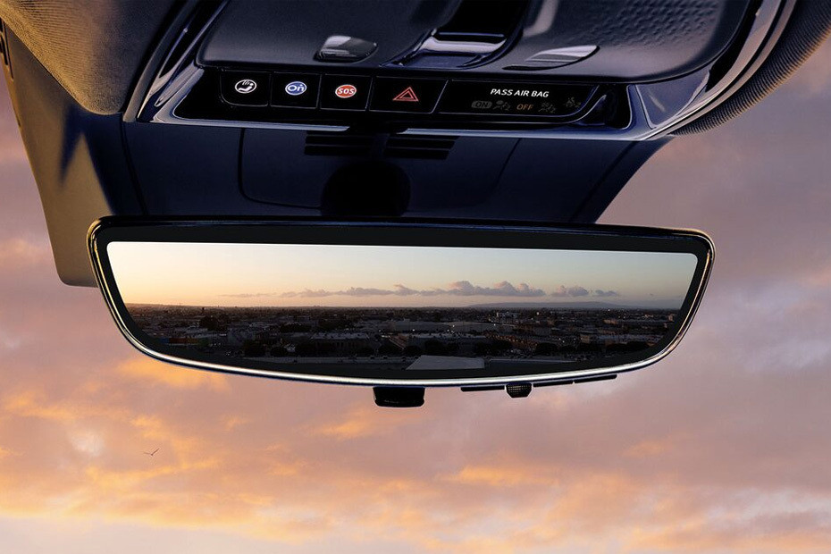 Optiq Courtesy Lamps in UAE