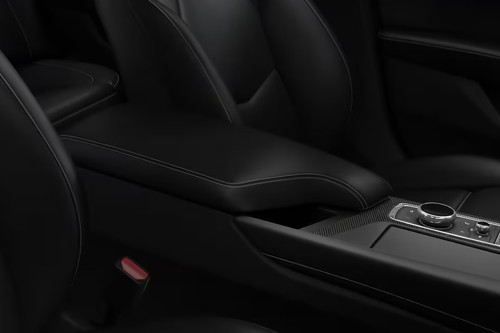 CT5 V Front Center Divider