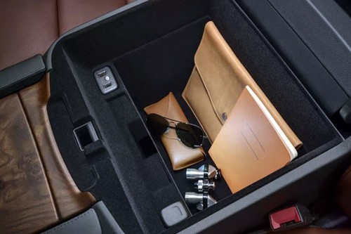 Escalade (2023-2024) Front Center Divider