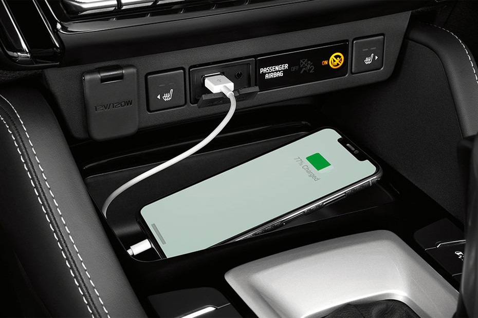 Power Accessories Outlet View of Isuzu Mu x in UAE