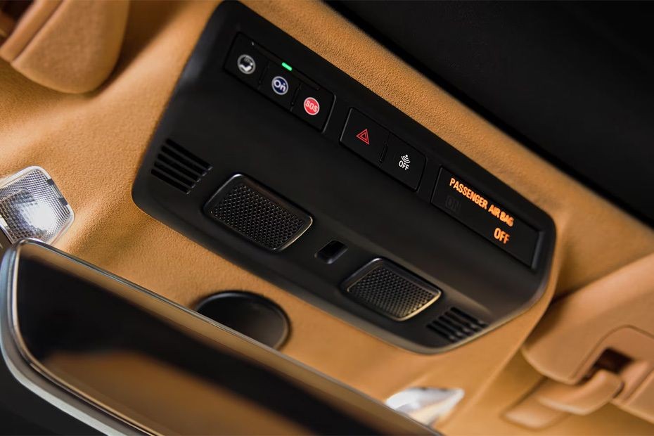 CORVETTE E-RAY Courtesy Lamps in UAE