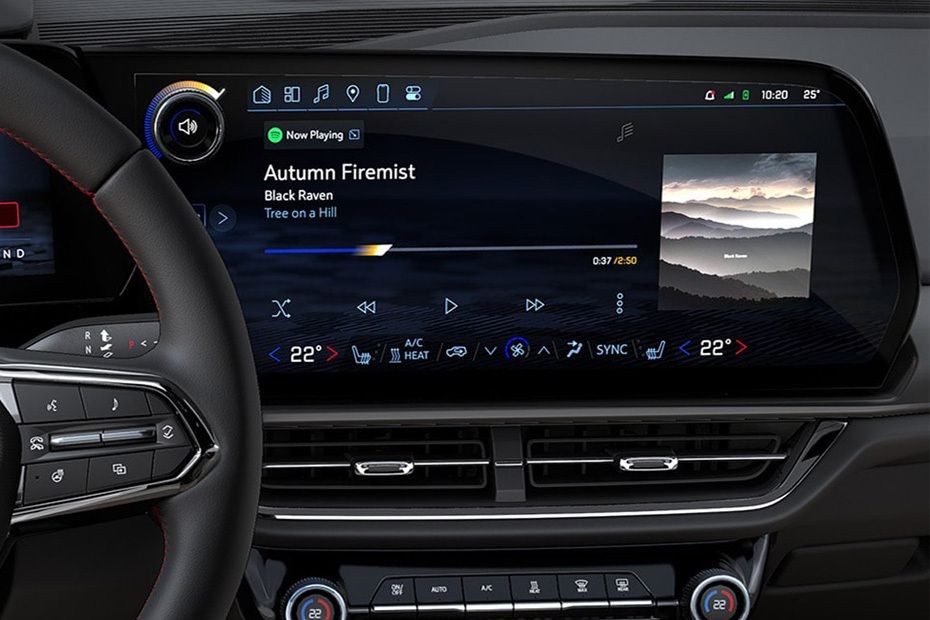 Stereo View of Equinox Ev in UAE