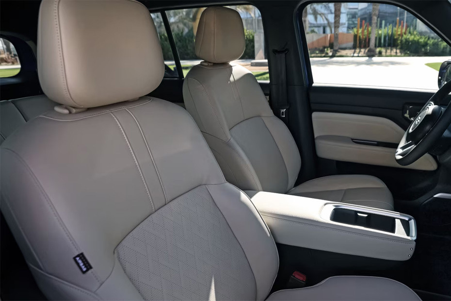 SPARK EUV Front Seats