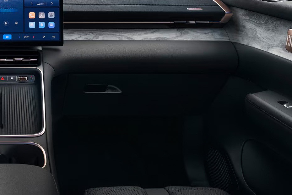 Chevrolet Captiva EV Glove Box